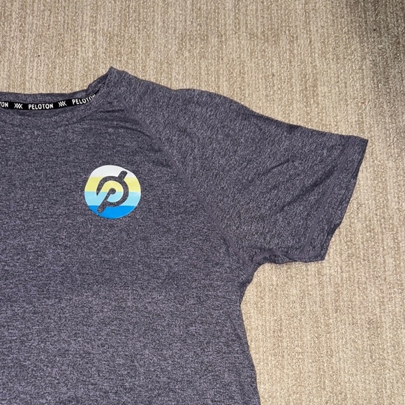 Rhone X Peloton Shirt Men' Size XL Gray/Purple Cycling Activewear - Picture 2 of 10